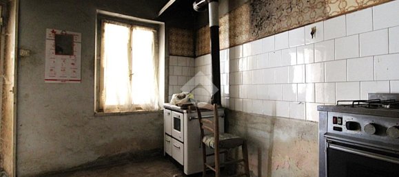 2 bedrooms House in Vittorio Veneto, Italy No. 89937 19