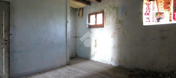 2 bedrooms House in Vittorio Veneto, Italy No. 89937 4