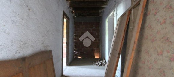 2 bedrooms House in Vittorio Veneto, Italy No. 89937 5