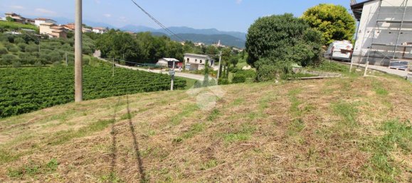 2 bedrooms House in Vittorio Veneto, Italy No. 89937 13