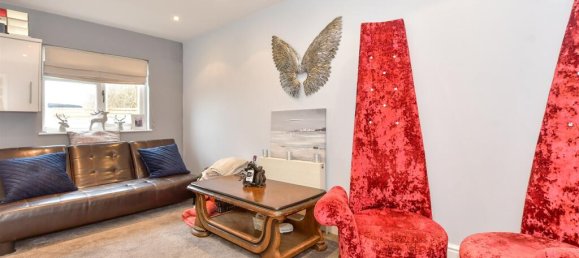 4 bedrooms House in Essex, United Kingdom No. 3965 6