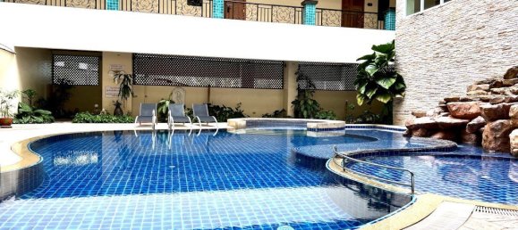 2 bedrooms Condo in Pattaya, Thailand No. 2076 3