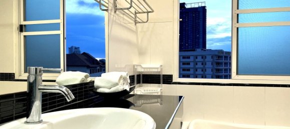 2 bedrooms Condo in Pattaya, Thailand No. 2076 14