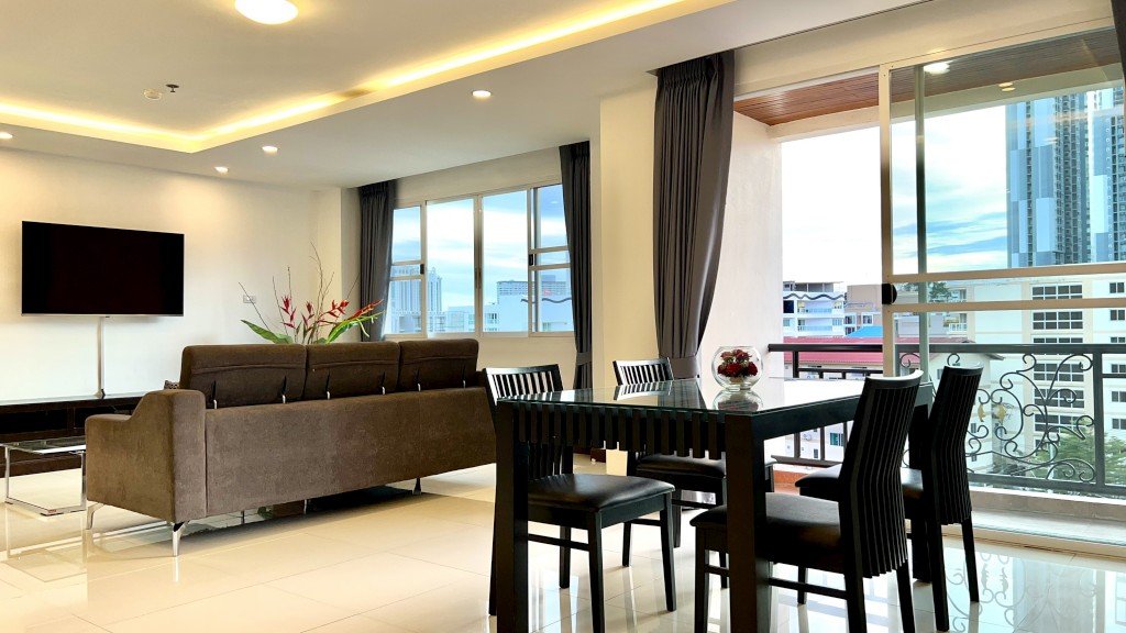 2 bedrooms Condo in Pattaya, Thailand No. 2076