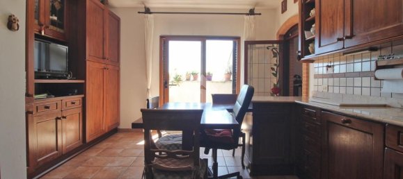 4 rooms Apartment in Mosciano Sant'Angelo, Italy No. 269951 9