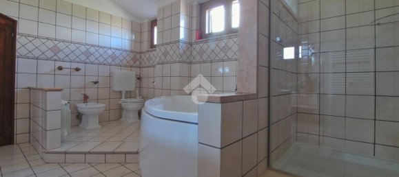 4 rooms Apartment in Mosciano Sant'Angelo, Italy No. 269951 11