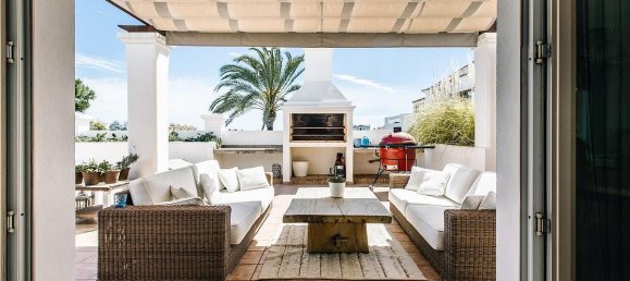 Дом с 5 спальнями в Эстепона, Испания № 146043 4