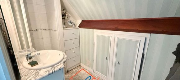 4 bedrooms House in Yonne, France No. 359696 13