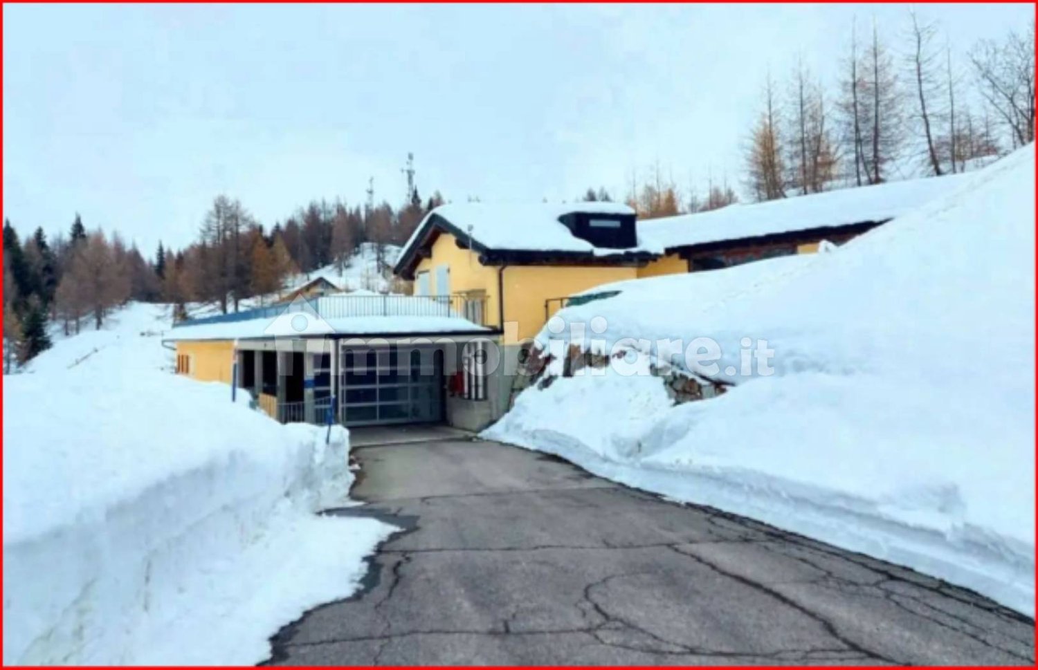  مرآب في Campodolcino, Italy 14متر مربع رقم 100863