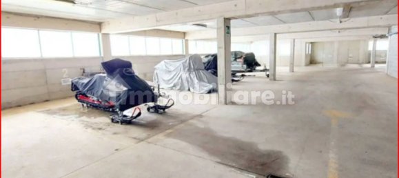 مرآب في Campodolcino, Italy 14متر مربع رقم 100863 16