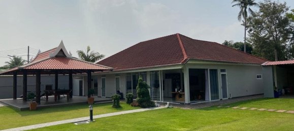 2 bedrooms Villa in Pattaya, Thailand No. 19158 19