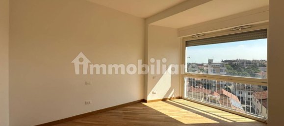 3 Schlafzimmer Penthouse in Rho, Italy, Nr. 363506 26