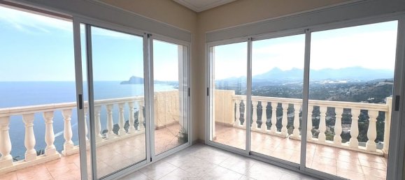 6 bedrooms Villa in Altea, Spain No. 170310 13