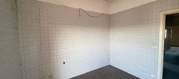 4 rooms Apartment in Vercelli, Italy No. 110463 11