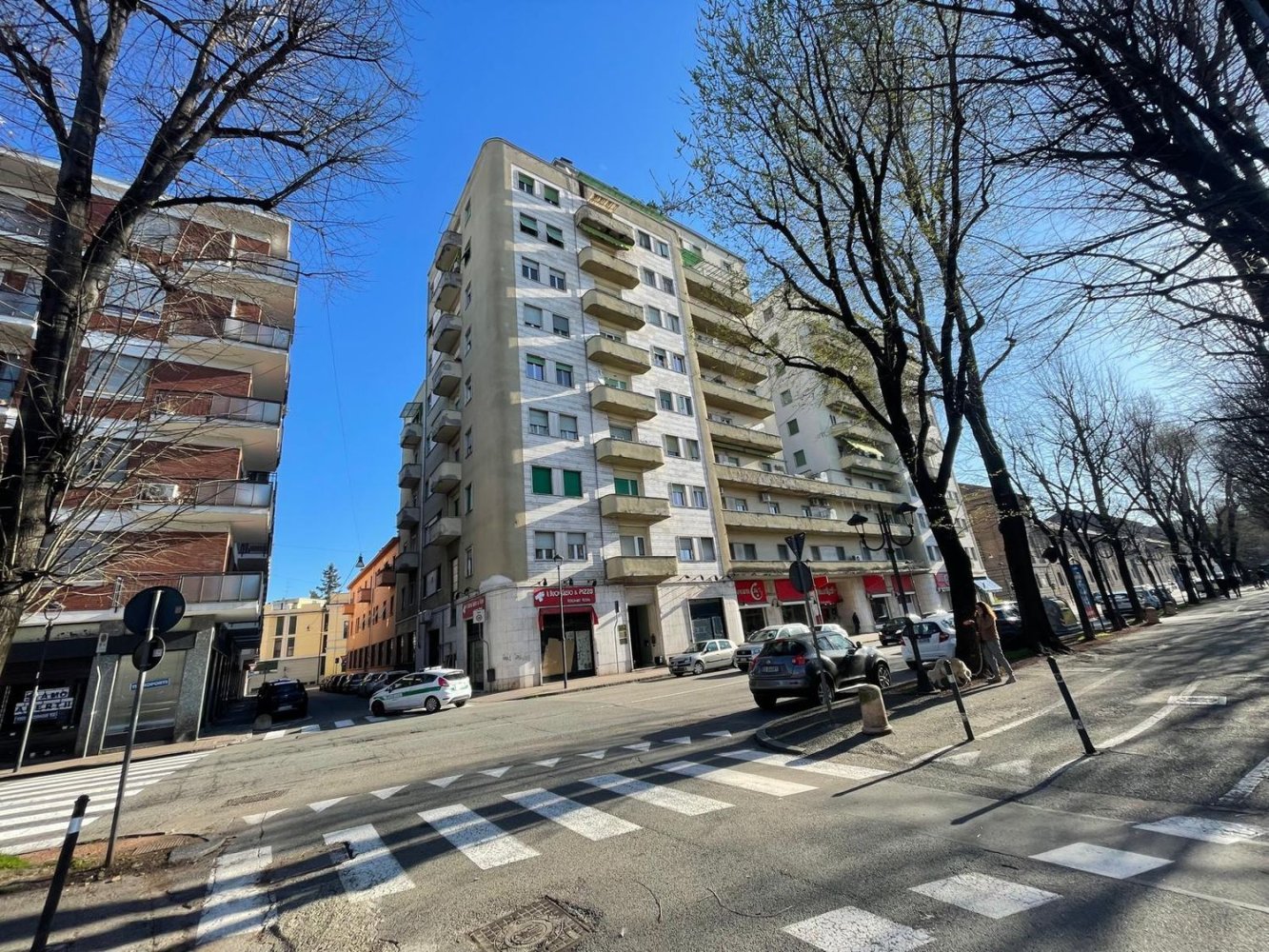 4 rooms Apartment in Vercelli, Italy No. 110463