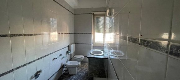 4 rooms Apartment in Vercelli, Italy No. 110463 18