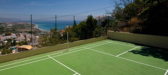 4 Schlafzimmer Villa in Nerja, Spain, Nr. 107793 8
