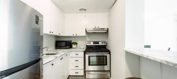 2 bedrooms Condo in Hamilton, Canada No. 84 11