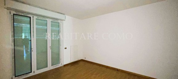 2 bedrooms Apartment in Lipomo, Italy No. 82168 8