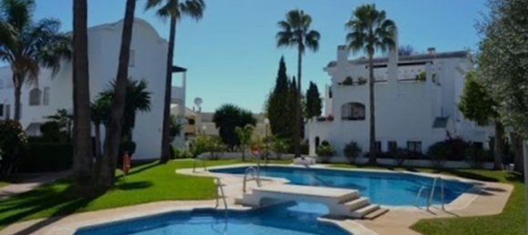 2 bedrooms Apartment in Estepona, Spain No. 151802 2