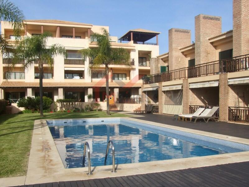 4 Schlafzimmer Villa in Quarteira, Portugal, Nr. 112284