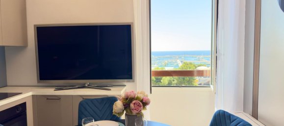 3 rooms Apartment in Imperia, Italy No. 267911 2