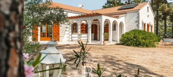 4 bedrooms Villa in Ajaccio, France No. 322950 19