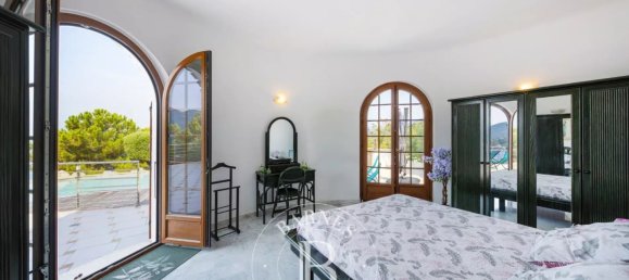 4 bedrooms Villa in Ajaccio, France No. 322950 10