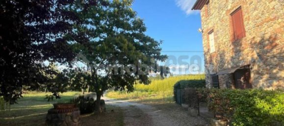 Дом с 5 спальнями в Капаннори, Италия № 332555 10