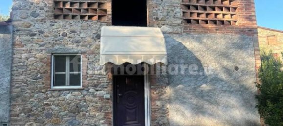 Дом с 5 спальнями в Капаннори, Италия № 332555 2