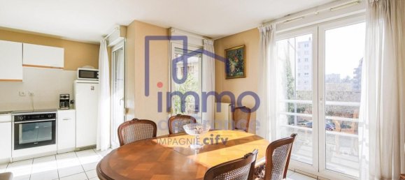 3 bedrooms Apartment in Grenoble, France No. 165594 4