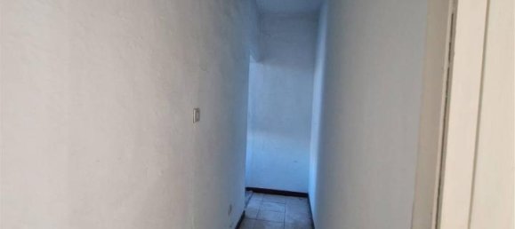 8-salle Appartement à Quingentole, Italy No. 159142 8