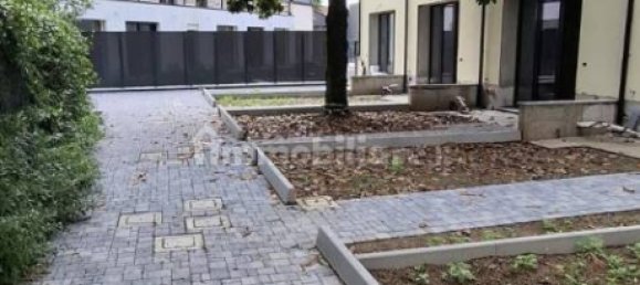 Villa de 2 dormitorios en Milan, Italy No. 360435 20