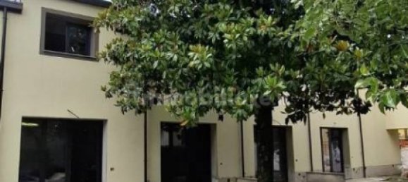 Villa de 2 dormitorios en Milan, Italy No. 360435 35