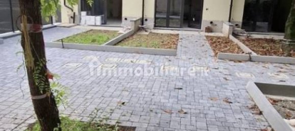 Villa de 2 dormitorios en Milan, Italy No. 360435 8