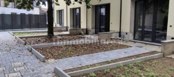 Villa de 2 dormitorios en Milan, Italy No. 360435 44