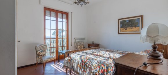 11 rooms Duplex in Lucca, Italy No. 120128 11
