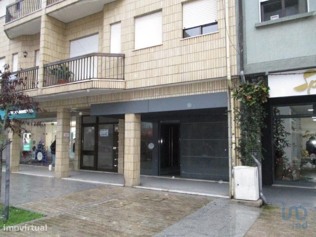 Propiedad comercial en Pacos de Ferreira, Portugal 220 m² No. 254274