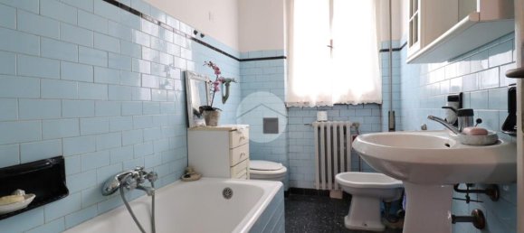 Villa de 5 dormitorios en Mantua, Italy No. 246389 16