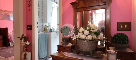 Villa de 5 dormitorios en Mantua, Italy No. 246389 11