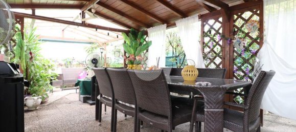 Villa de 5 dormitorios en Mantua, Italy No. 246389 4