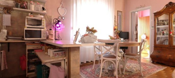 Villa de 5 dormitorios en Mantua, Italy No. 246389 7