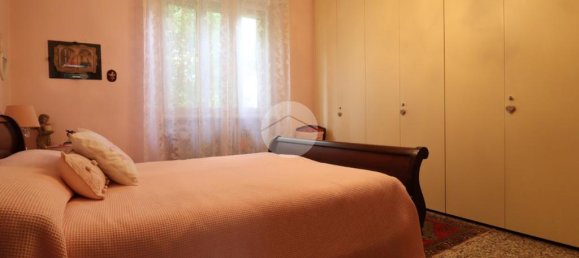 Villa de 5 dormitorios en Mantua, Italy No. 246389 14