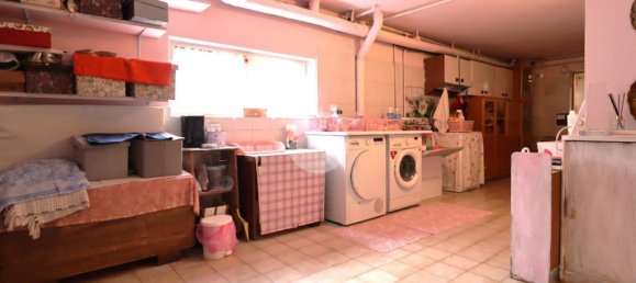 Villa de 5 dormitorios en Mantua, Italy No. 246389 23