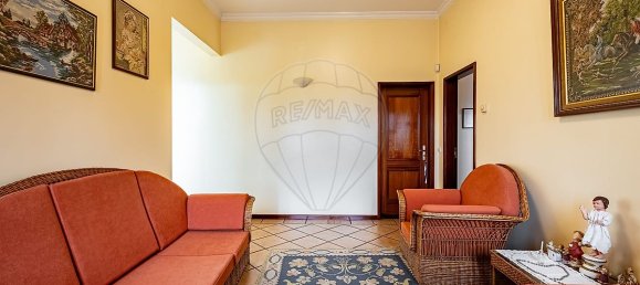 Дом с 4 спальнями в Оливейра ди Аземейш, Португалия № 19893 13