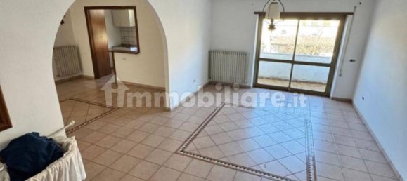 Villa de 4 dormitorios en Avezzano, Italy No. 226558 2