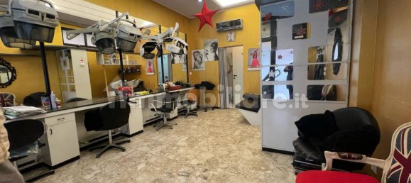 1 room Commercial property in Bologna, Italy No. 333185 11