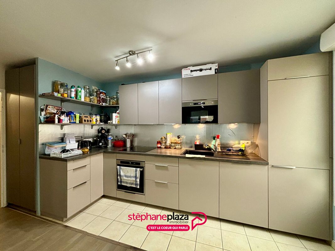 3 chambres Appartement à Bezons, France No. 165598