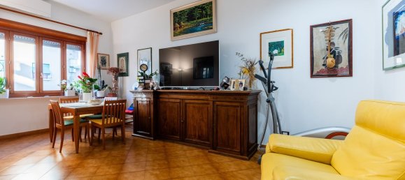 5 bedrooms Apartment in Rome, Italy No. 338009 13