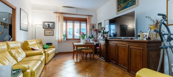 5 bedrooms Apartment in Rome, Italy No. 338009 8